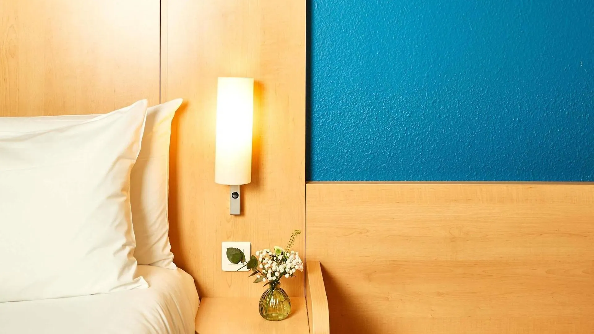 Hotel Ibis Paris La Defense Esplanade 3*