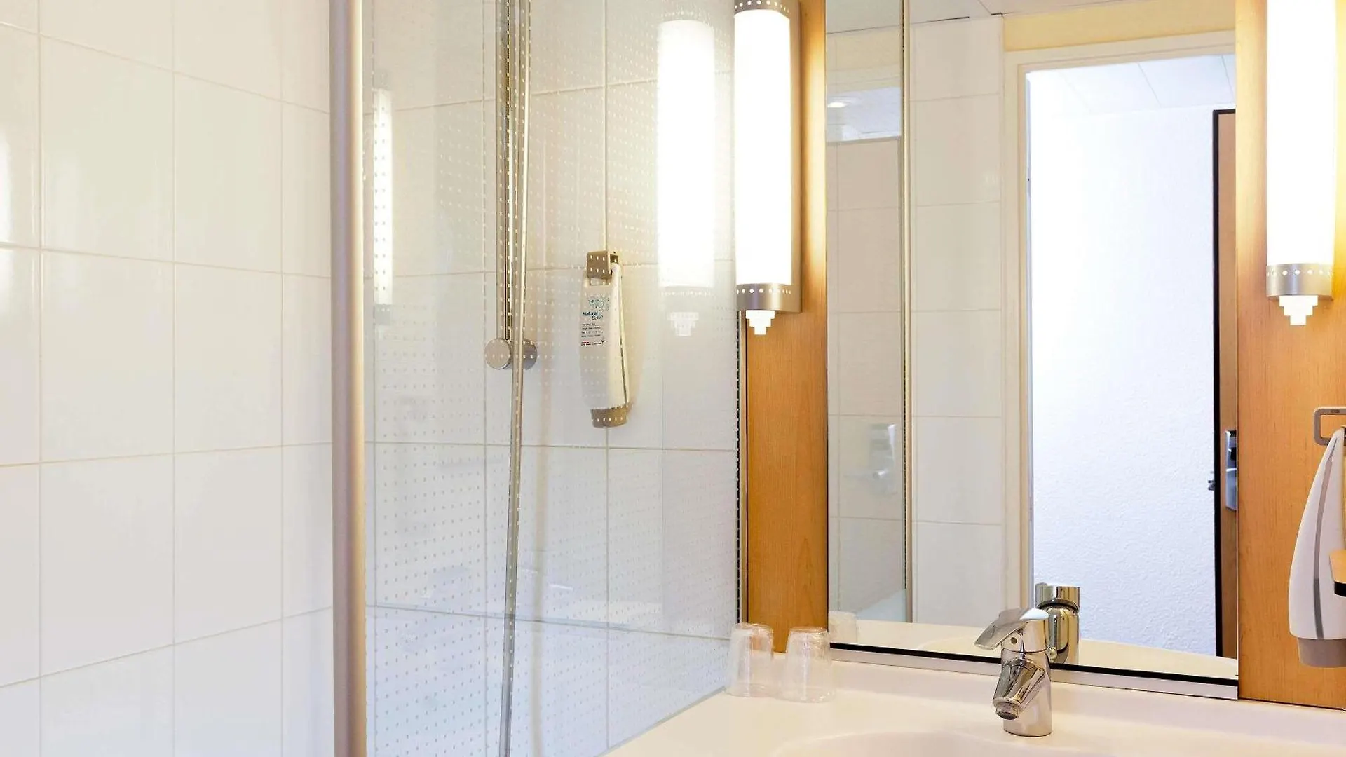 Ibis Paris La Defense Esplanade Hotel 3*