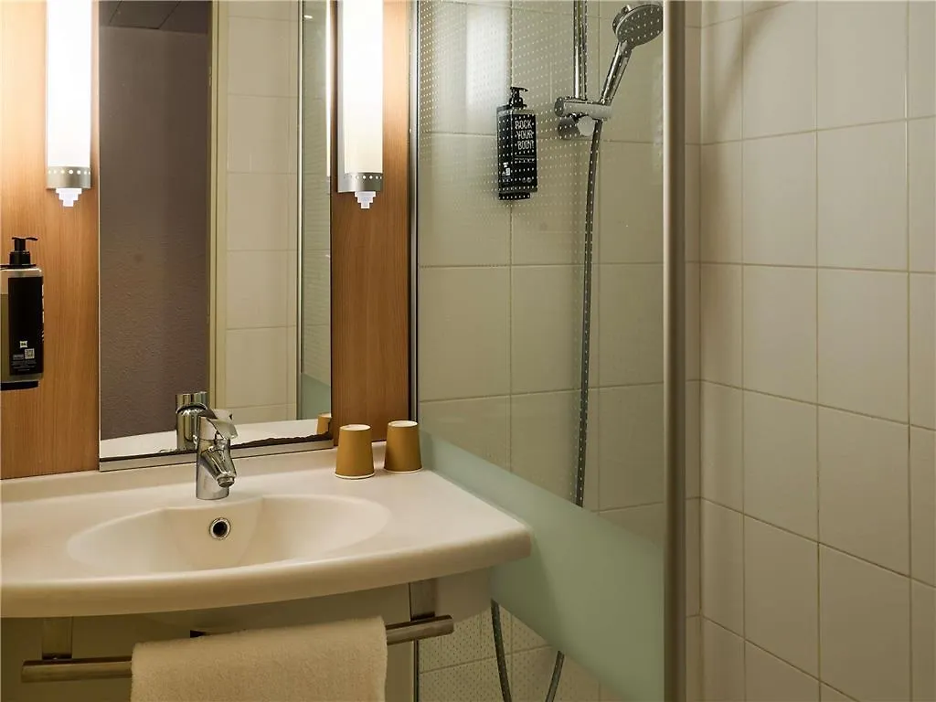 Ibis Paris La Defense Esplanade Hotel Courbevoie