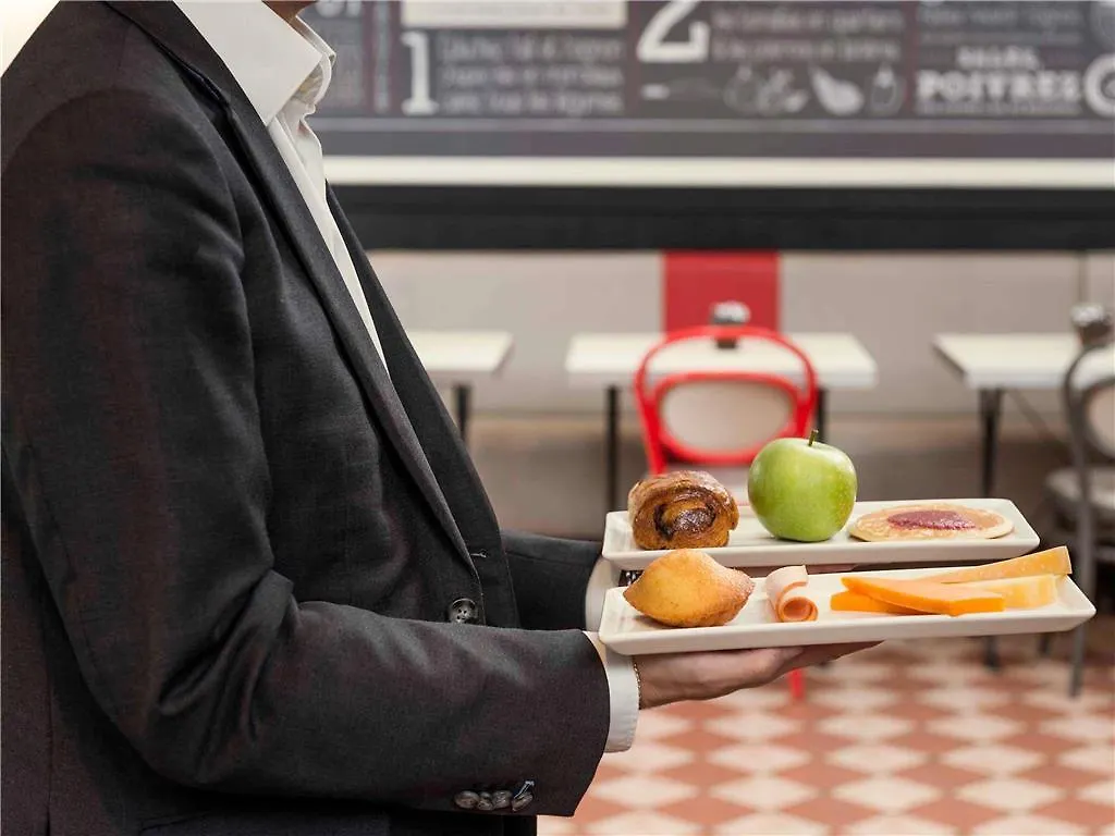 Hotel Ibis Paris La Defense Esplanade