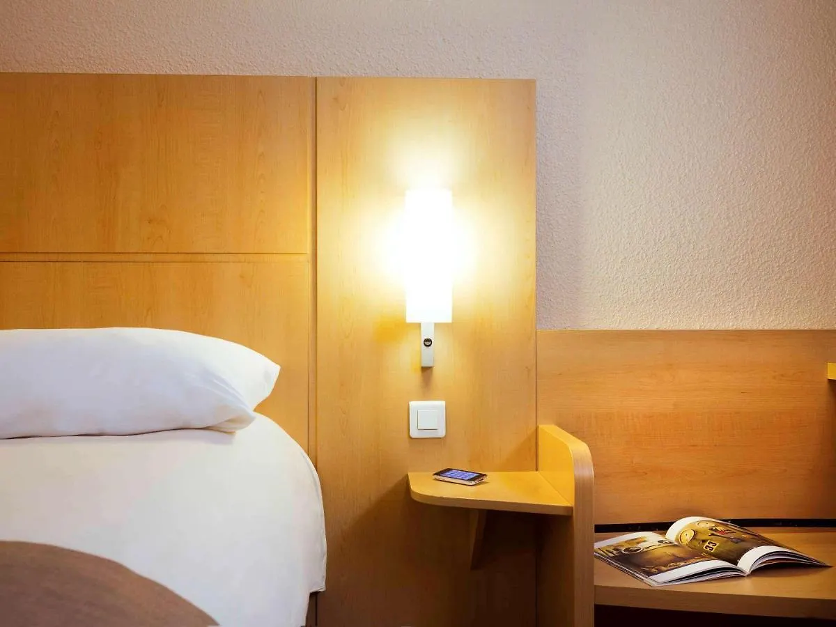 Ibis Paris La Defense Esplanade
