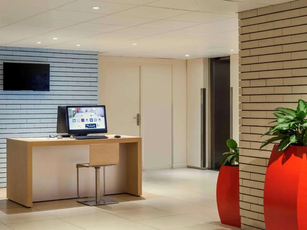 Hotel Ibis Paris La Defense Esplanade Courbevoie